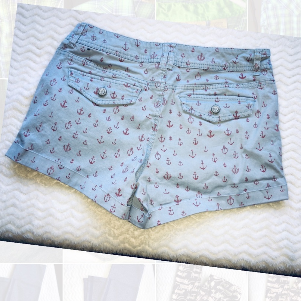 Aeropostale Shorts Size 8 - Picture 2 of 4